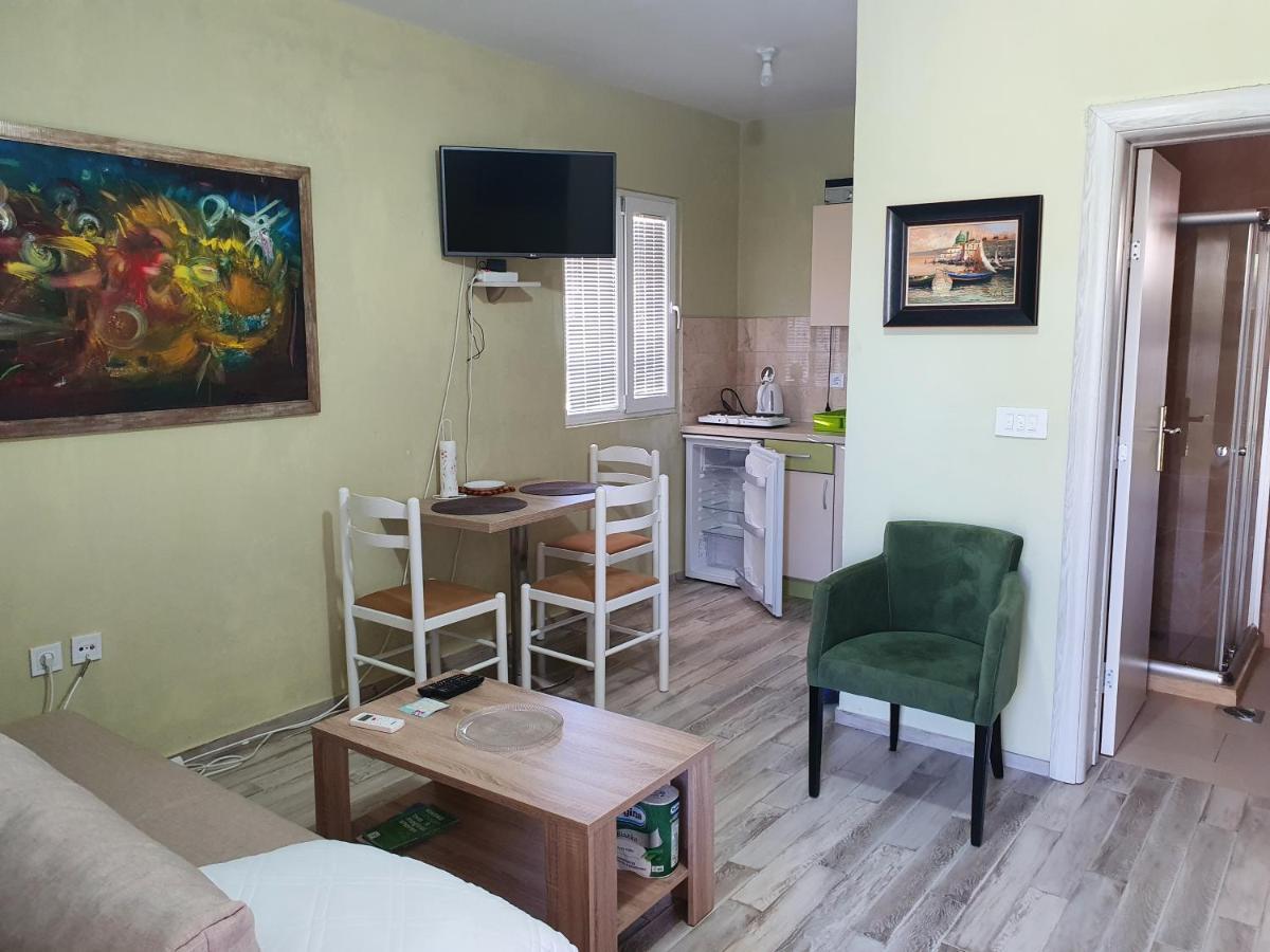 Apartments Kli Kli Utjeha Zewnętrze zdjęcie