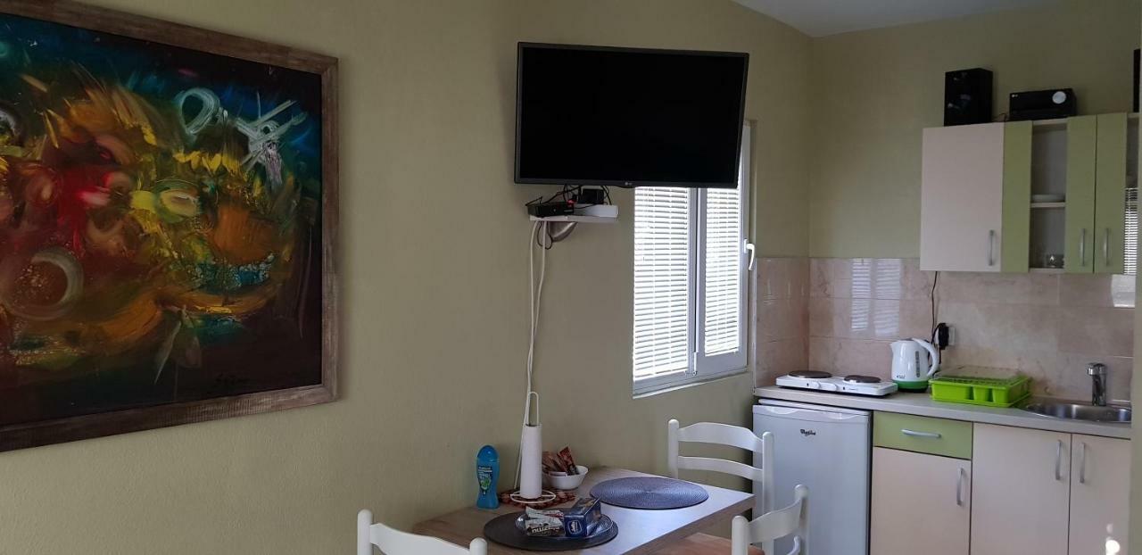 Apartments Kli Kli Utjeha Zewnętrze zdjęcie